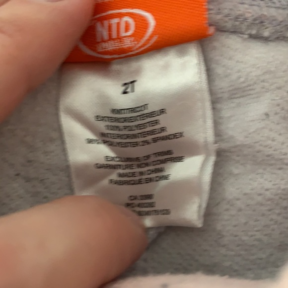 2/15$ Paw patrol jogging 2T - Picture 4 of 4